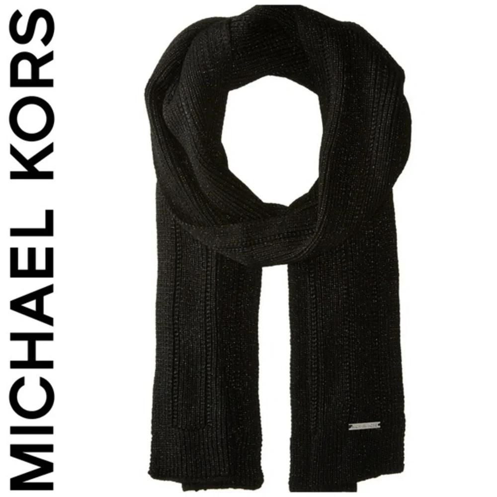 Michael Kors Metallic Muffler